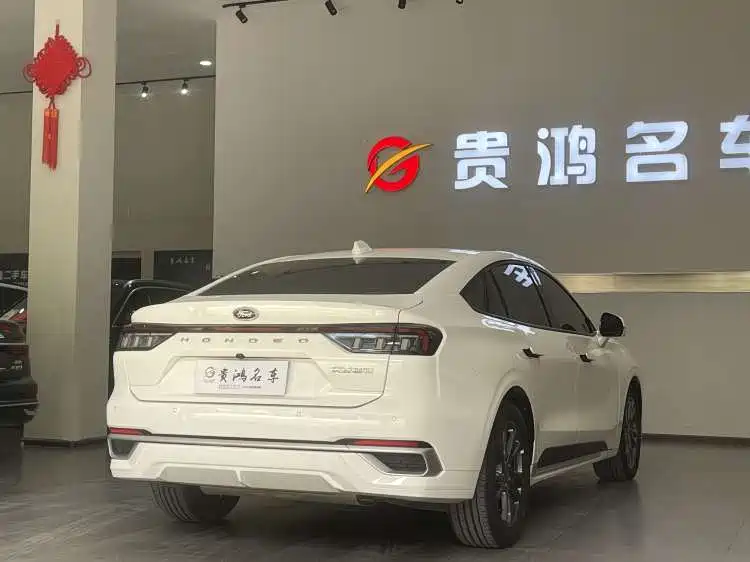 Ford Mondeo — миниатюра 9