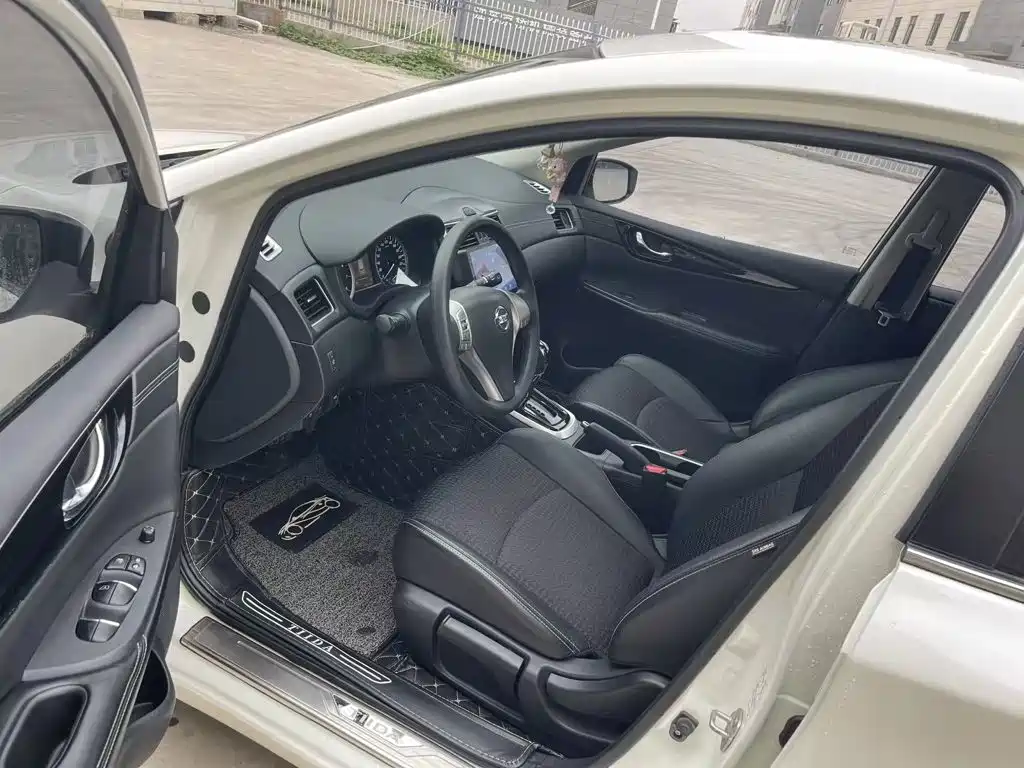 Nissan Tiida 2019 1.6L CVT VI