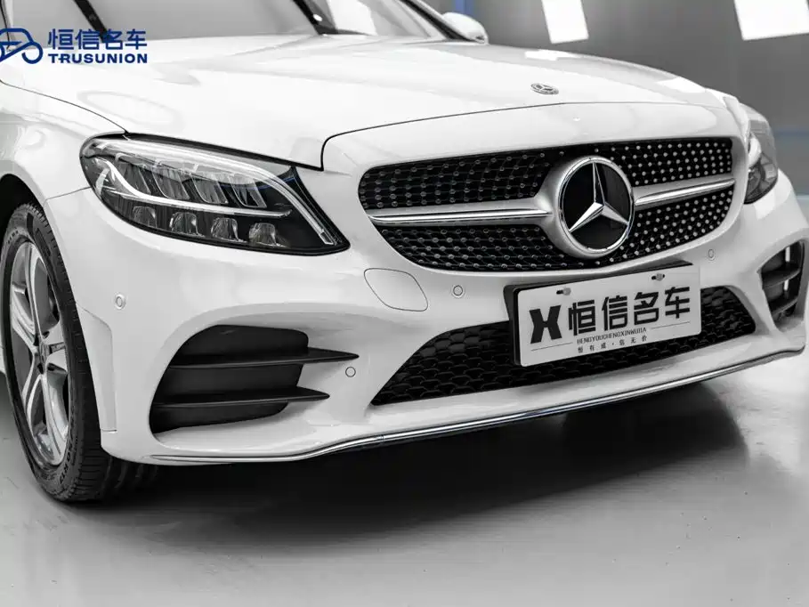 Mercedes-Benz C-Class — миниатюра 6