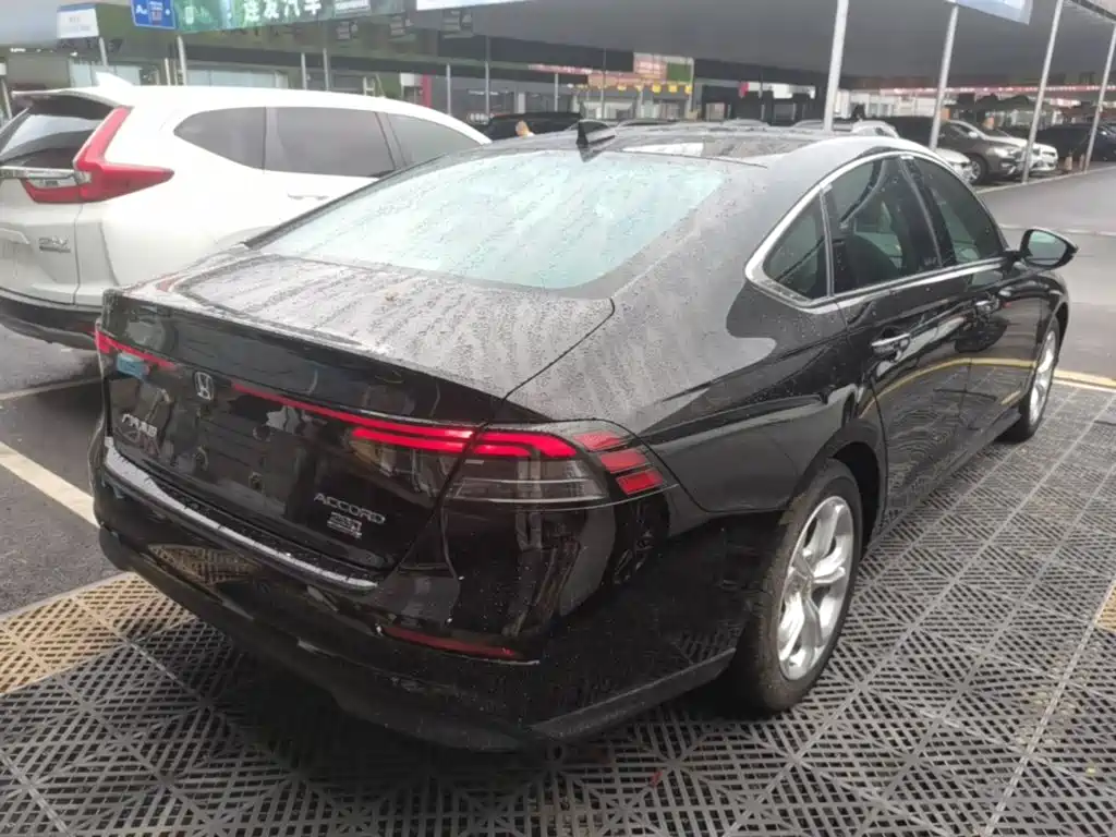 Honda Accord — миниатюра 7