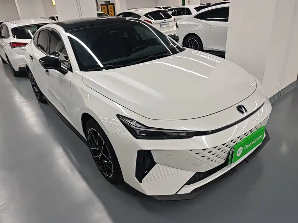 Changan UNI-V iDD — миниатюра 4