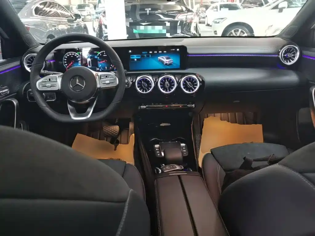 Mercedes-Benz A-Class — миниатюра 10