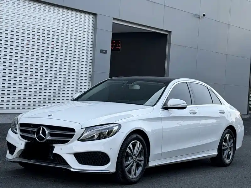 Mercedes-Benz C-Class 2020