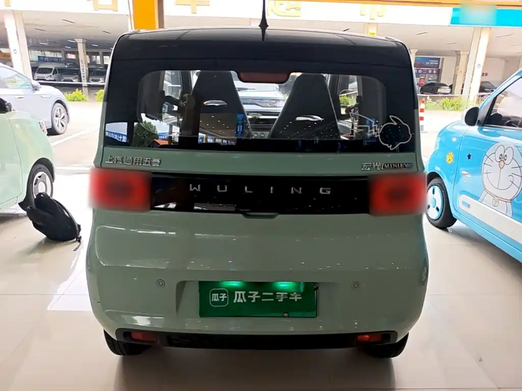 Wuling MINIEV — миниатюра 6