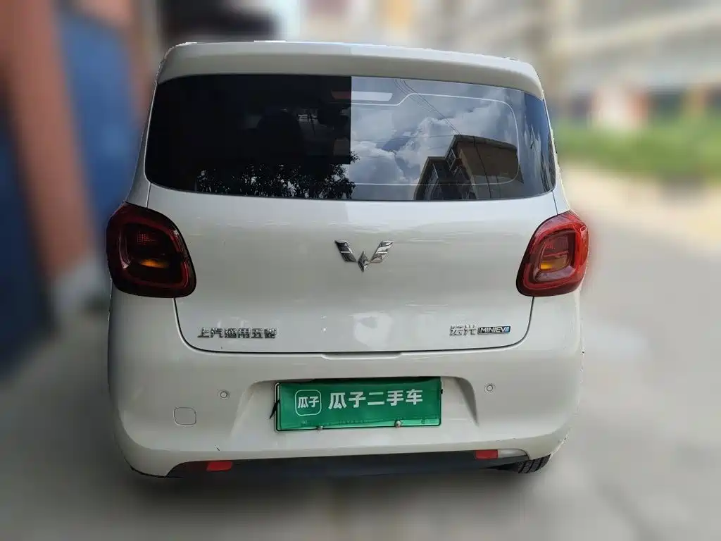 Wuling MINIEV — миниатюра 4