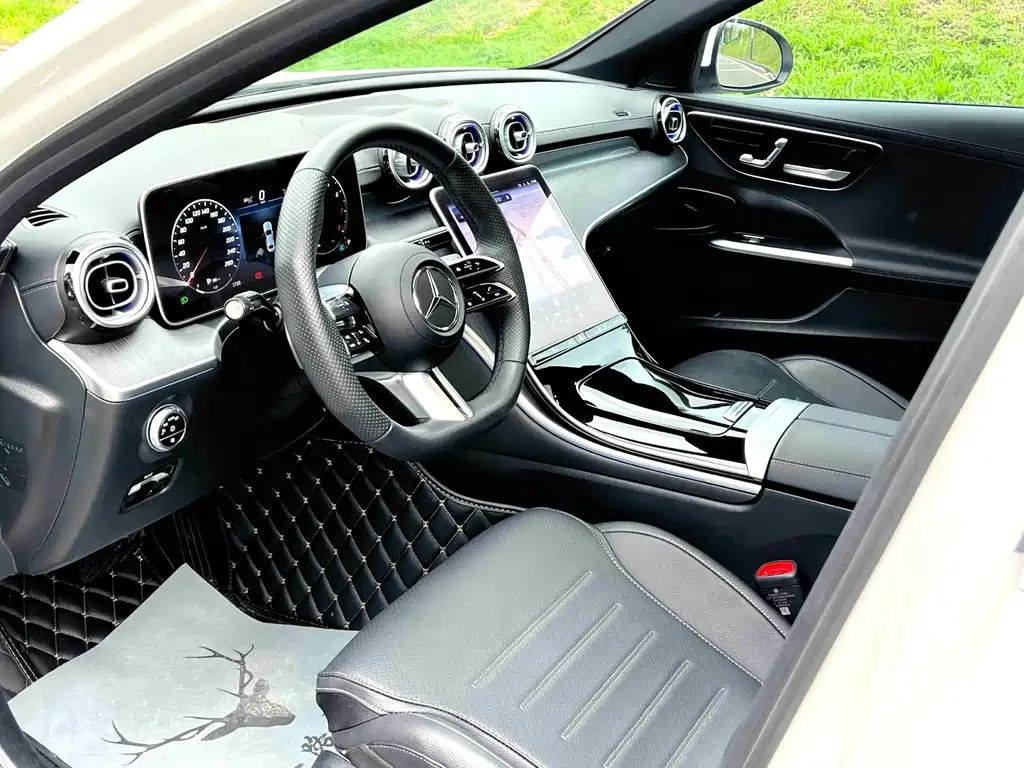 Mercedes-Benz C-Class — миниатюра 16
