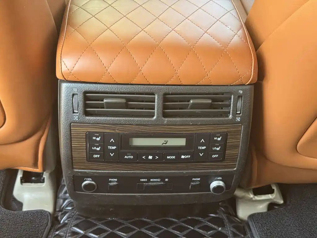 Toyota Land Cruiser — миниатюра 11
