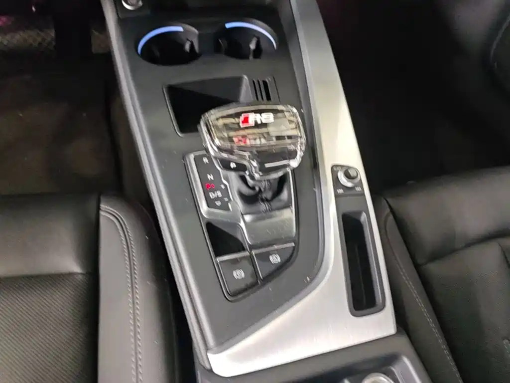 Audi A4L — миниатюра 14