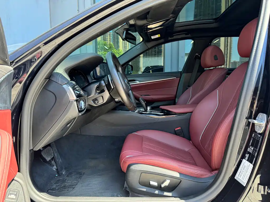 BMW 5 Series — миниатюра 7