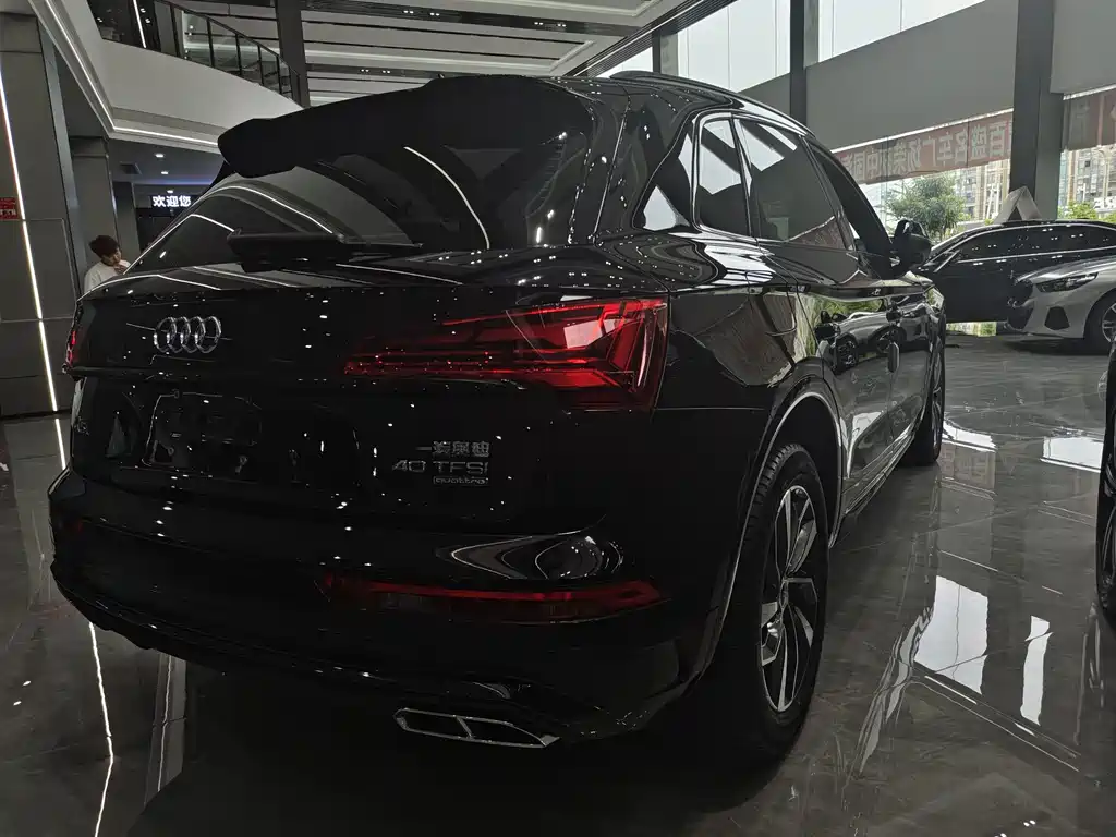 Audi Q5L — миниатюра 10