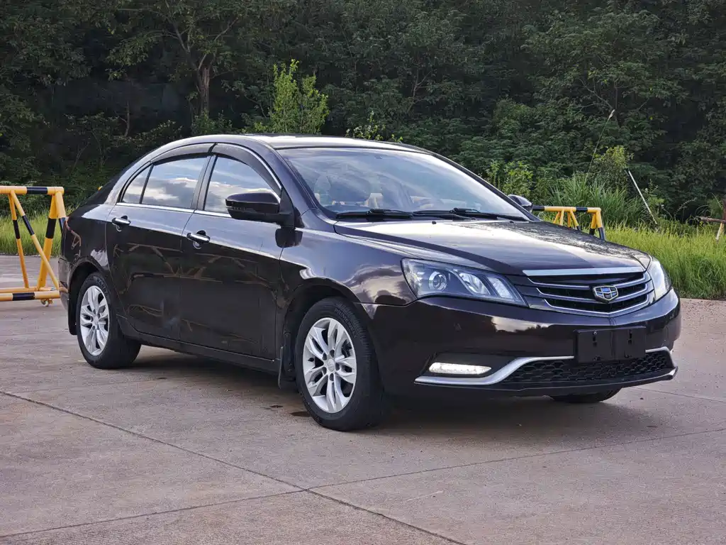 Geely Emgrand — миниатюра 3