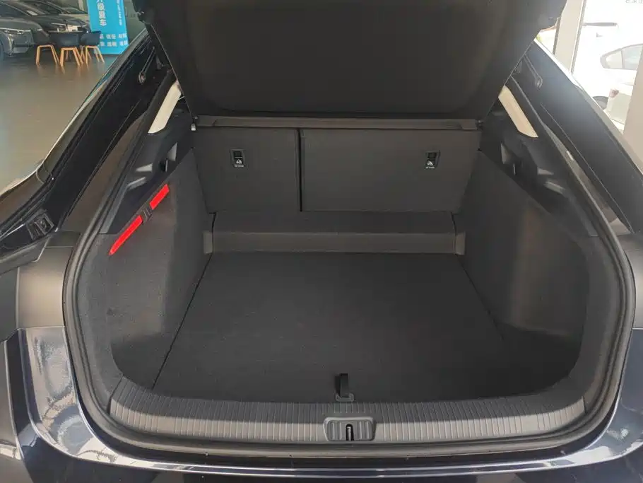 Volkswagen ID.7 VIZZION — миниатюра 4