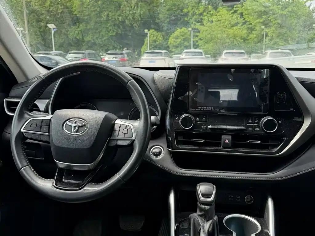 Toyota Highlander — миниатюра 6