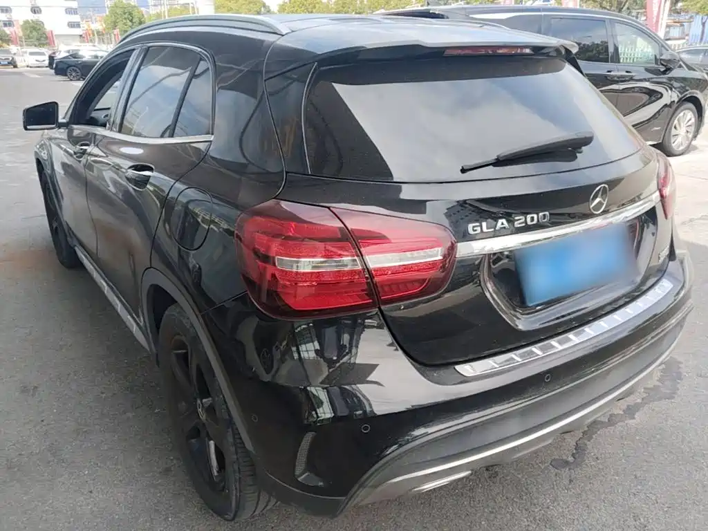 Mercedes-Benz GLA — миниатюра 5