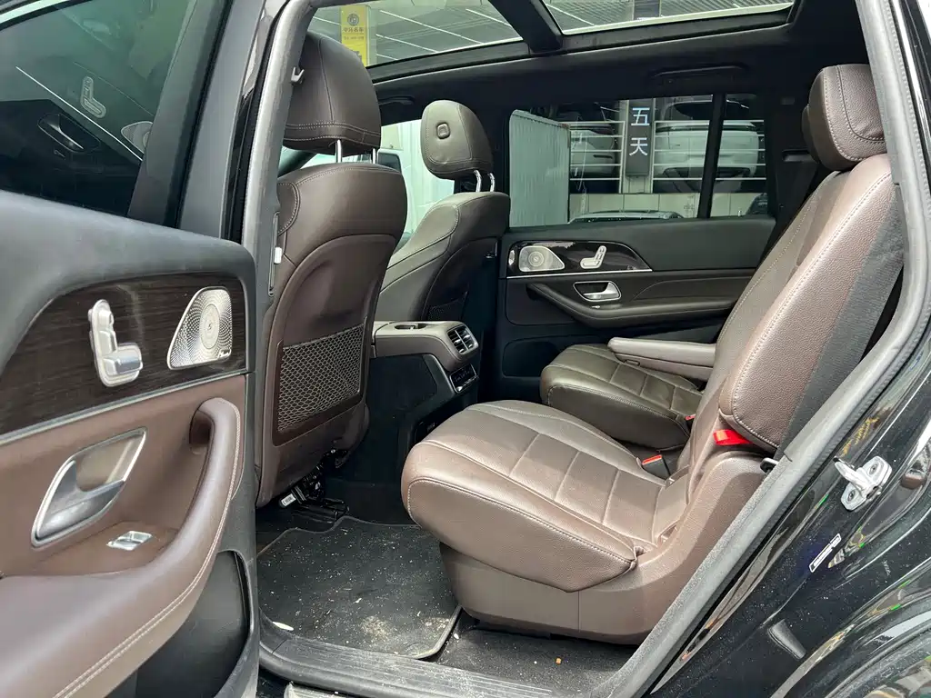 Mercedes-Benz GLS — миниатюра 13