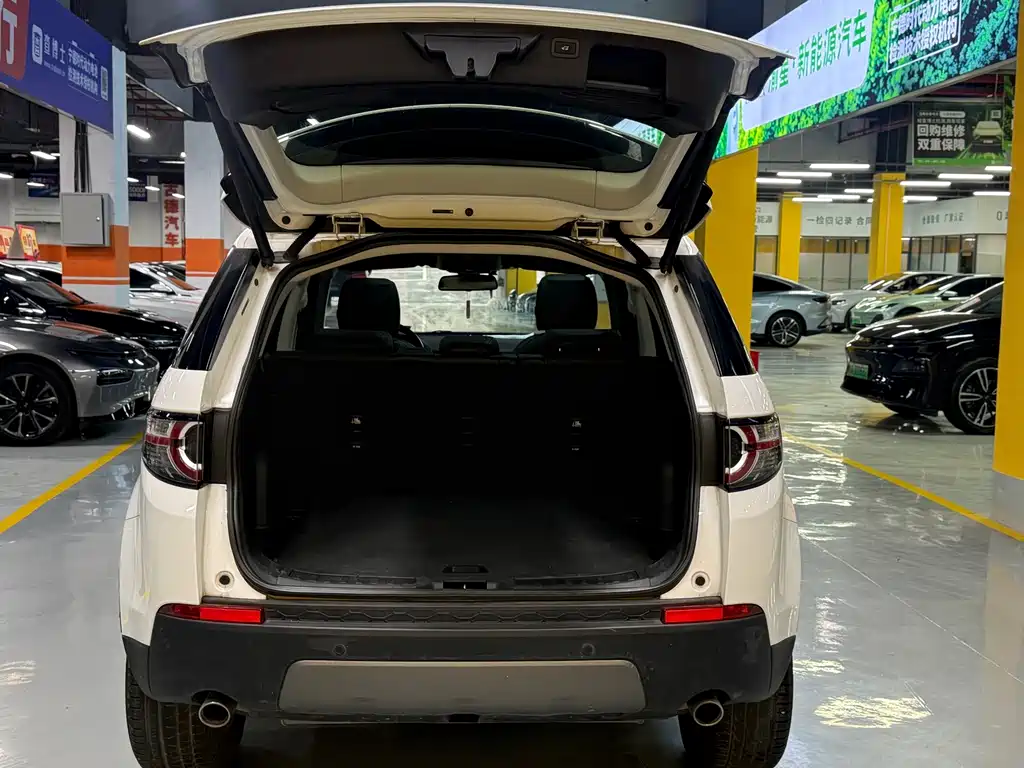 Land Rover Discovery Sport — миниатюра 25