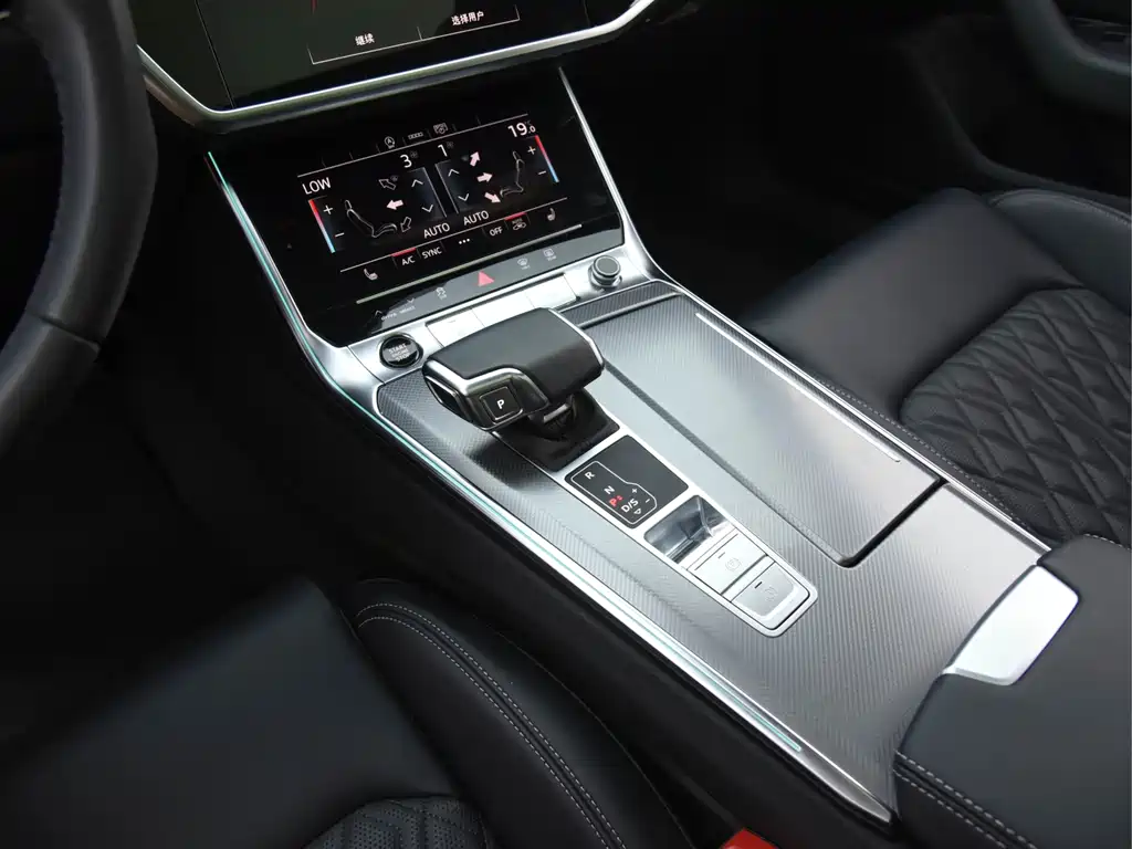 Audi A6L — миниатюра 10