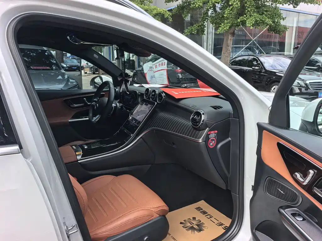 Mercedes-Benz GLC 2023 GLC 300 L 4MATIC 5 мест
