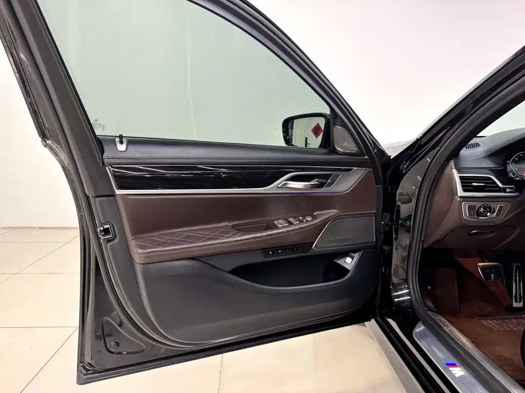 BMW 7 Series 7 2019 740Li Lead M Sport