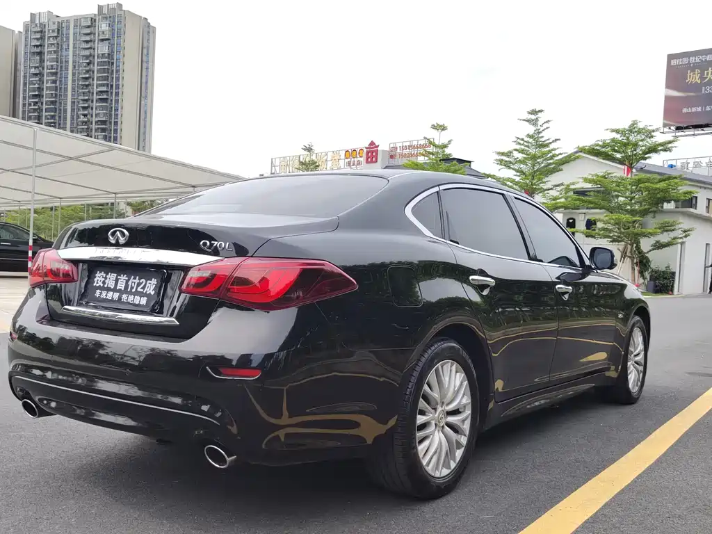 Infiniti Q70 2019 Q70L 2.0T Enjoy