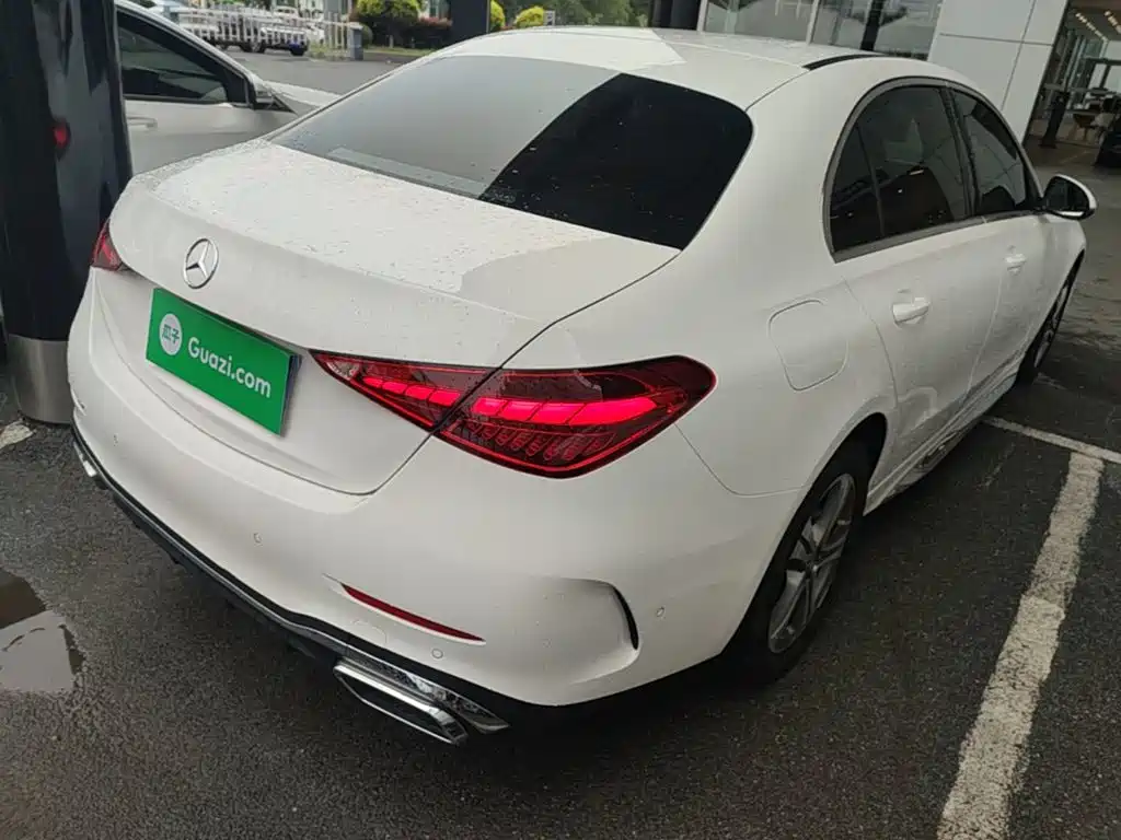 Mercedes-Benz C-Class — миниатюра 7