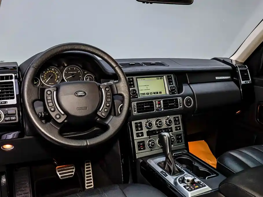 Land Rover Range Rover — миниатюра 24
