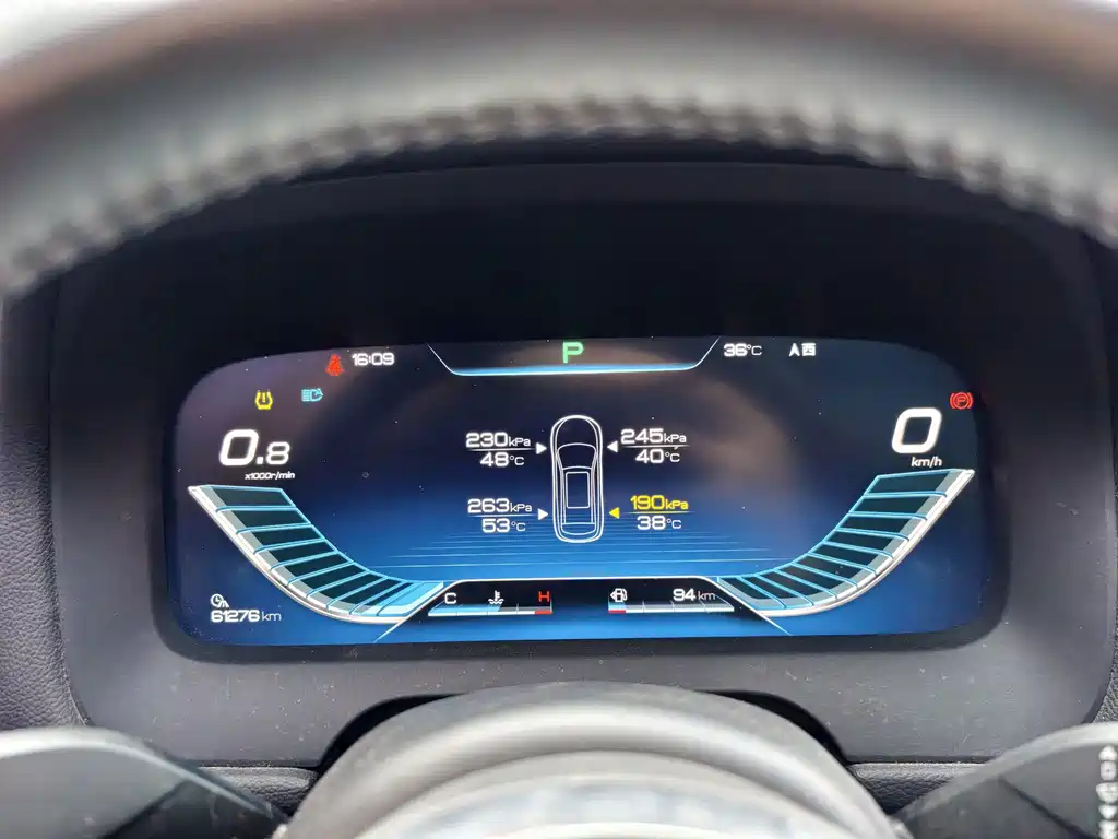 BYD Tang — миниатюра 21