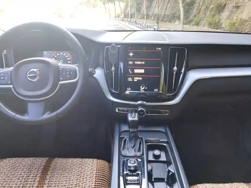 Volvo XC60 2018 T5