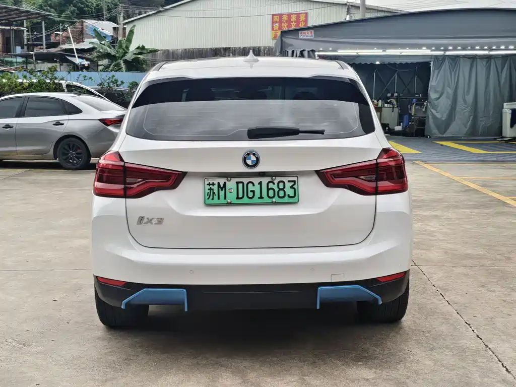 BMW iX3 — миниатюра 3