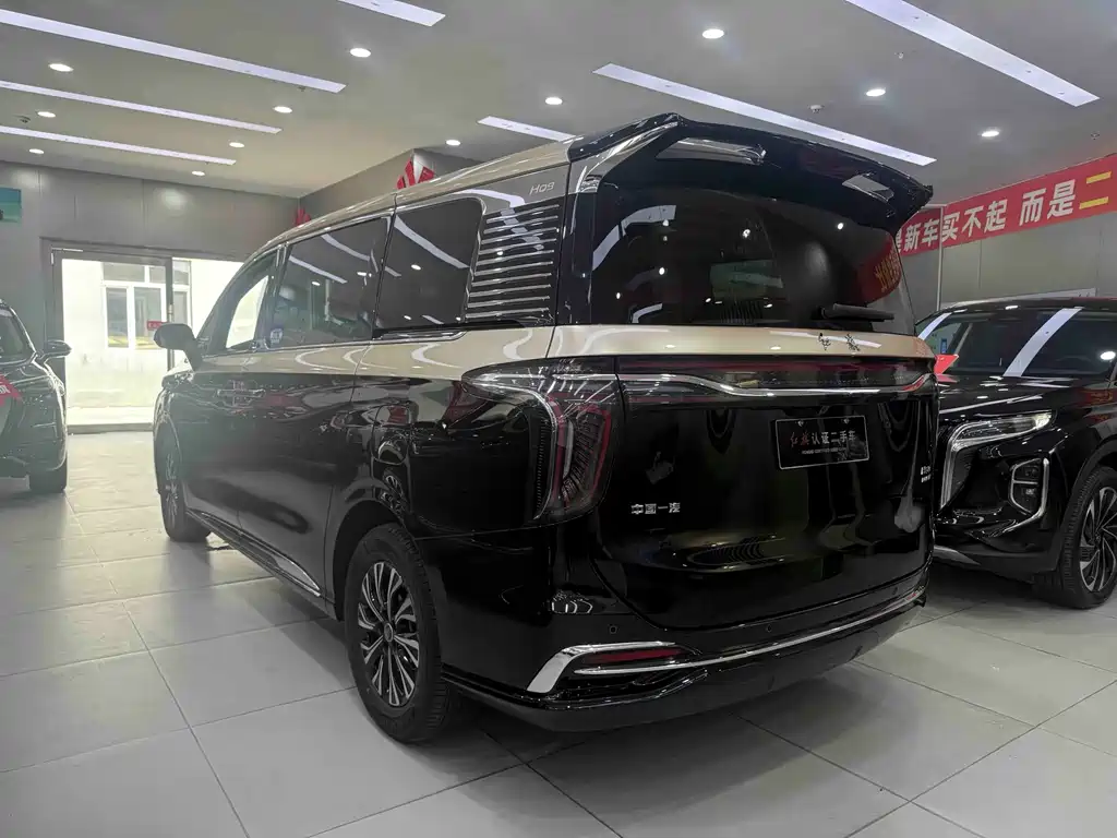 Hongqi HQ9 PHEV 2024 2.0T