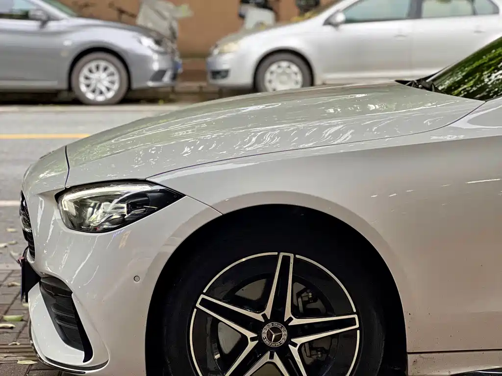 Mercedes-Benz C-Class — миниатюра 2