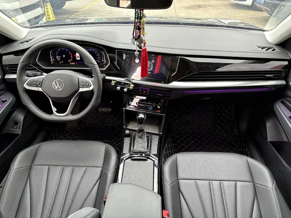 Volkswagen Passat 2025 380TSI