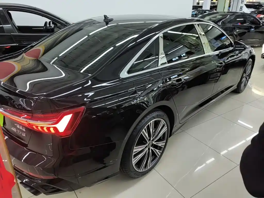 Audi A6L — миниатюра 7