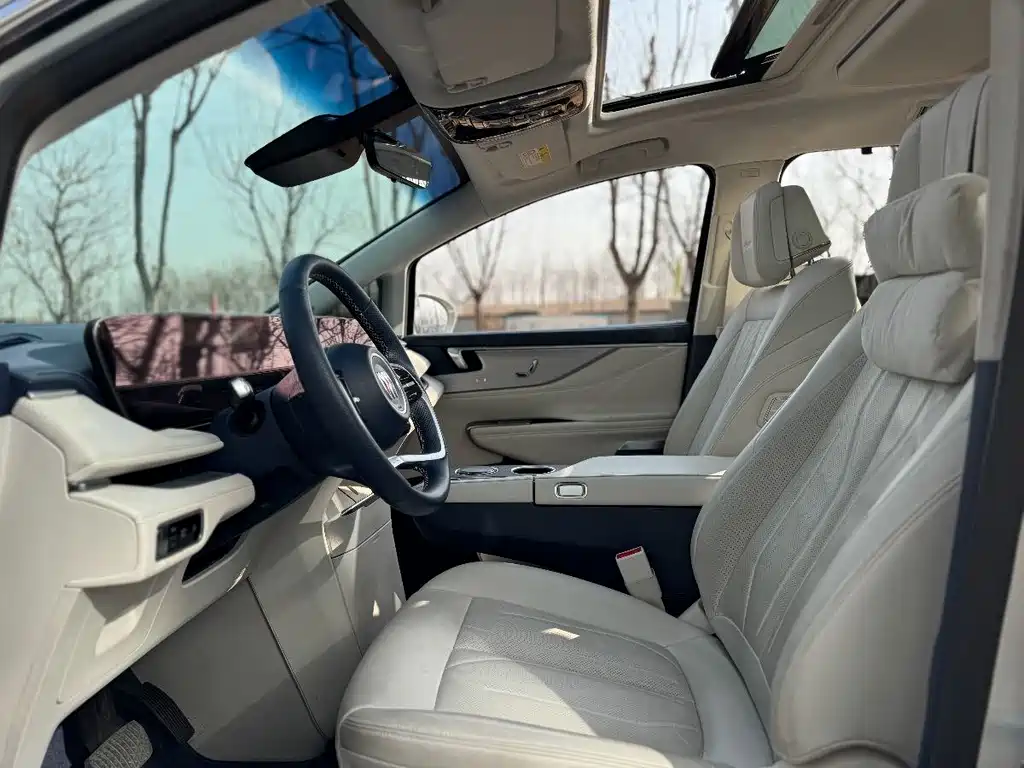 BUICK GL8 NEW ENERGY