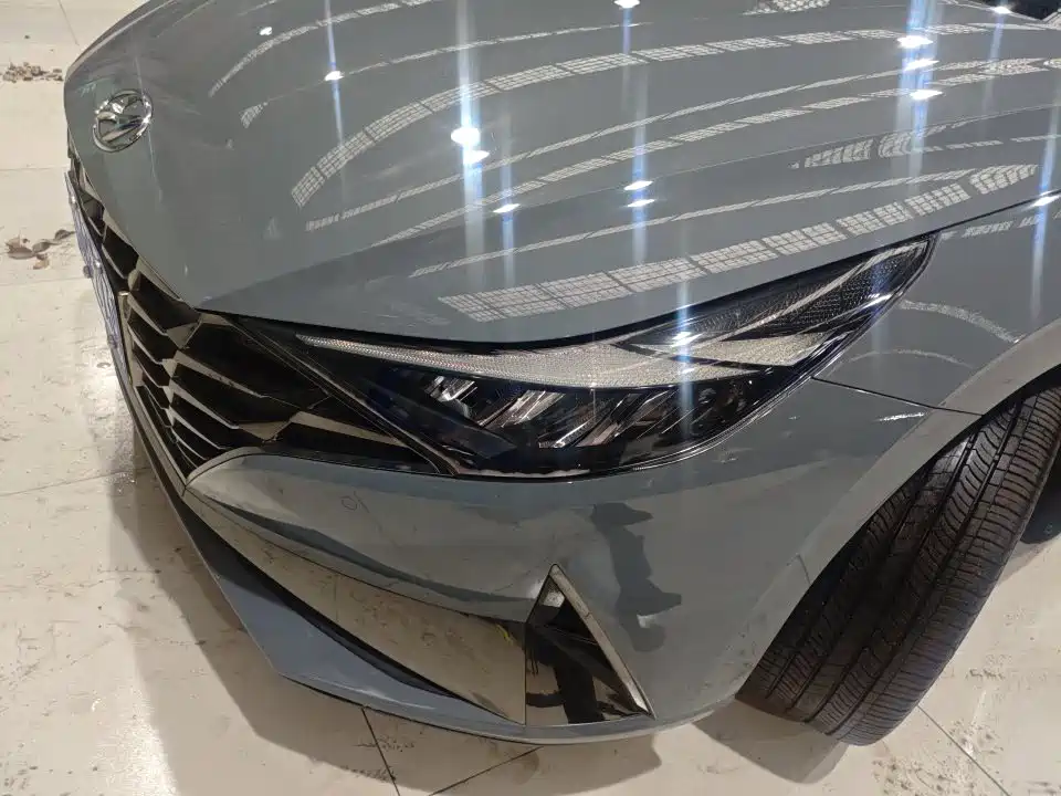 Hyundai Elantra — миниатюра 12