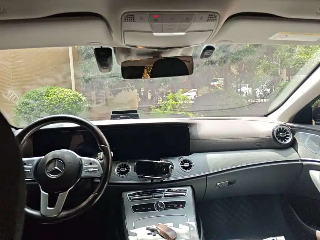 Mercedes-Benz CLS — миниатюра 14