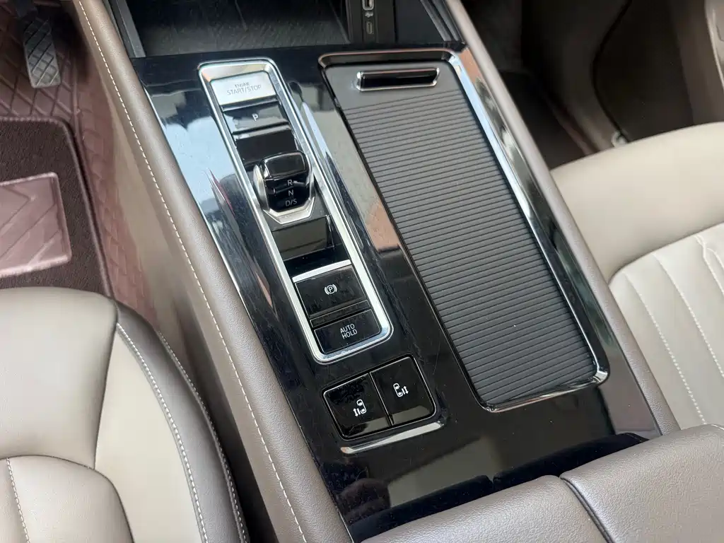 Volkswagen Viloran 2024 330TSI Luxury