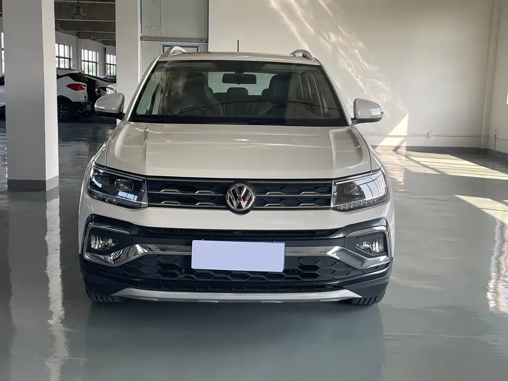 Volkswagen T-Cross — миниатюра 2
