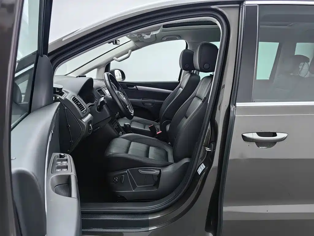 Volkswagen Sharan — миниатюра 10