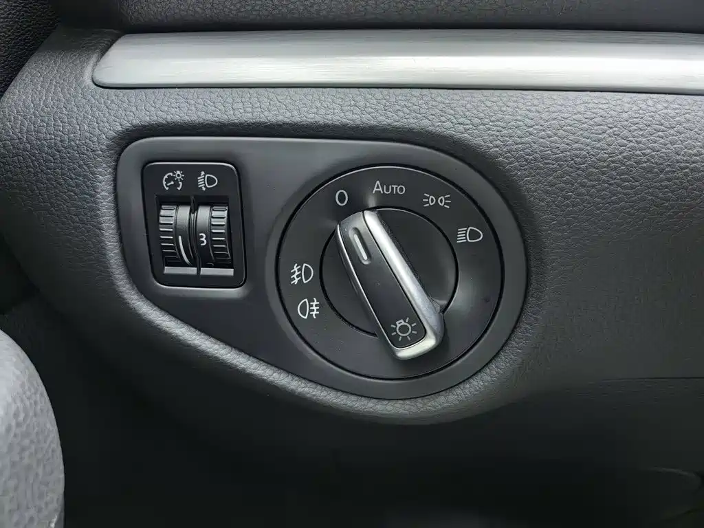 Volkswagen Sharan — миниатюра 21