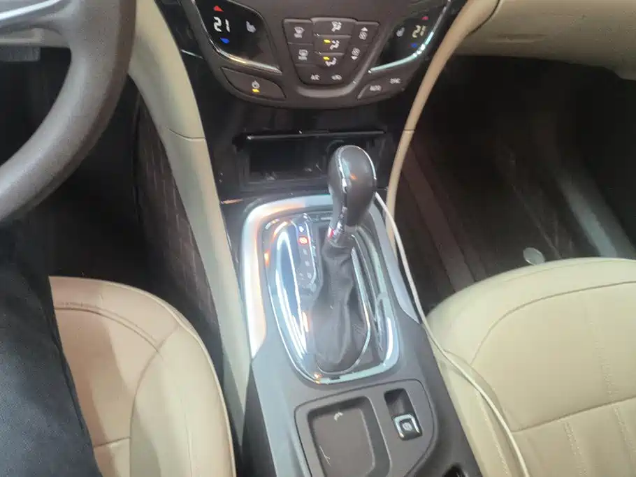 Buick Regal — миниатюра 16