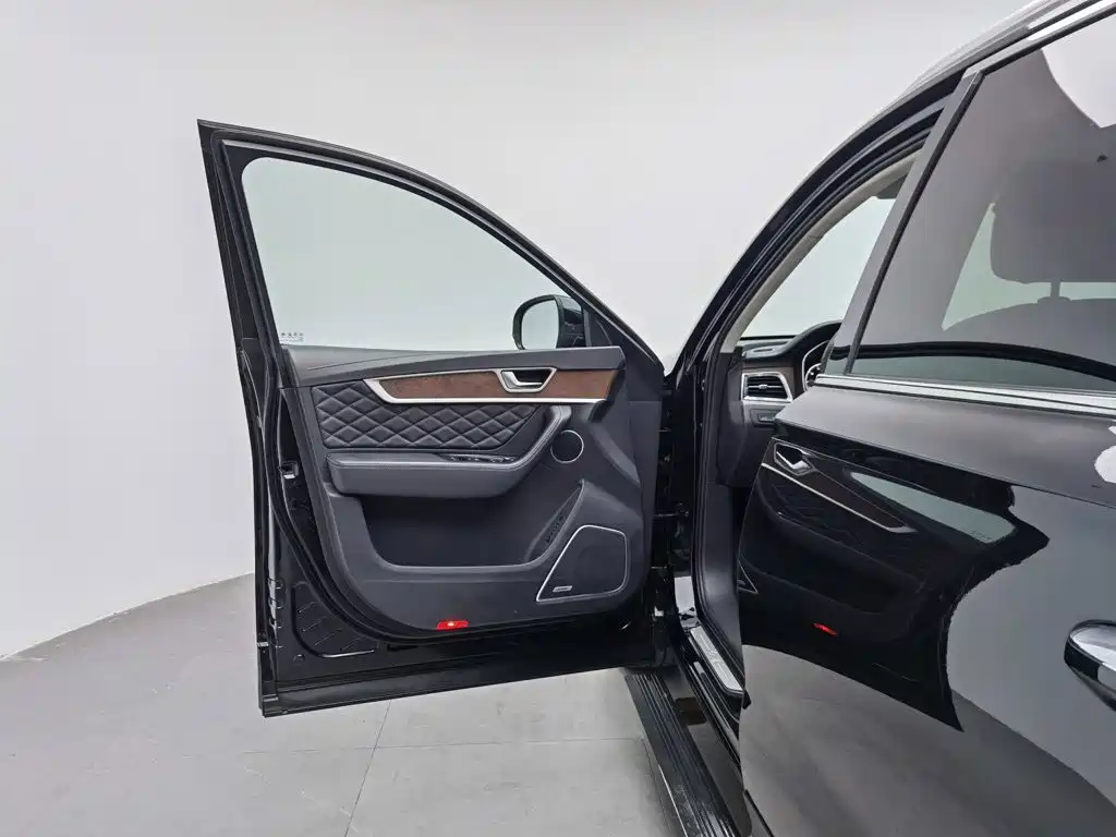 Hongqi Hongqi HS7 — миниатюра 8