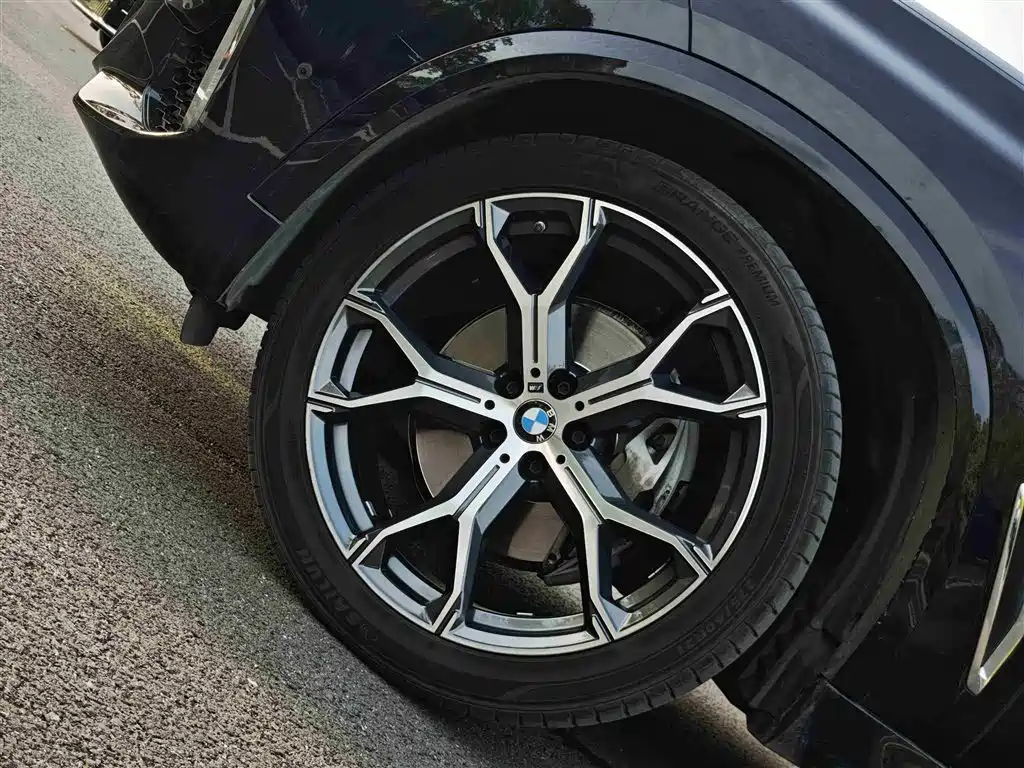 BMW X5 2022 xDrive 40Li M Sport