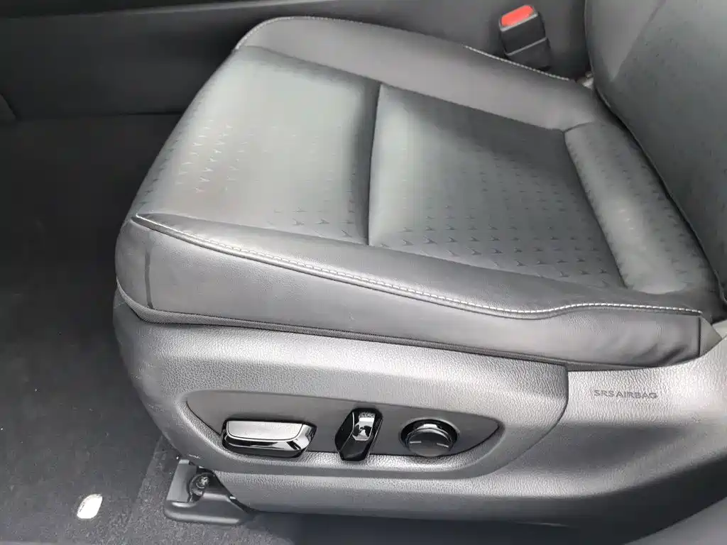 Lexus UX — миниатюра 20