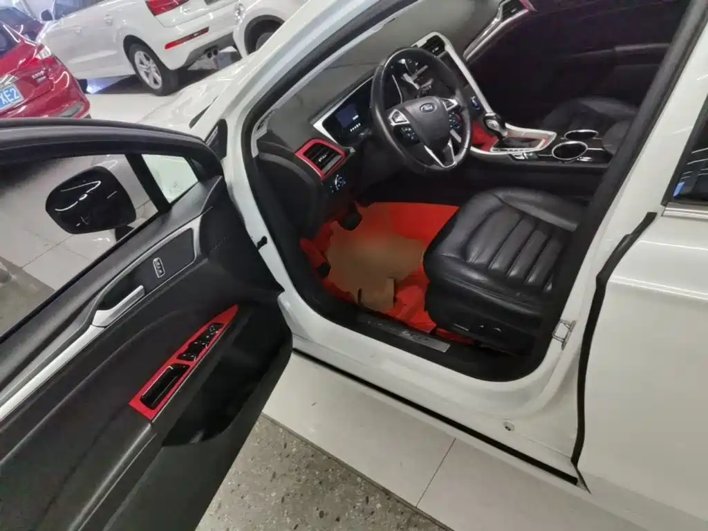 Ford Mondeo — миниатюра 16