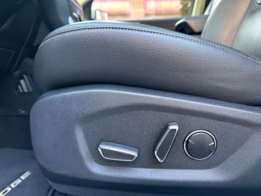 Ford Edge — миниатюра 27
