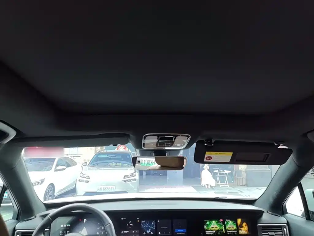 Li Auto Li ONE — миниатюра 18