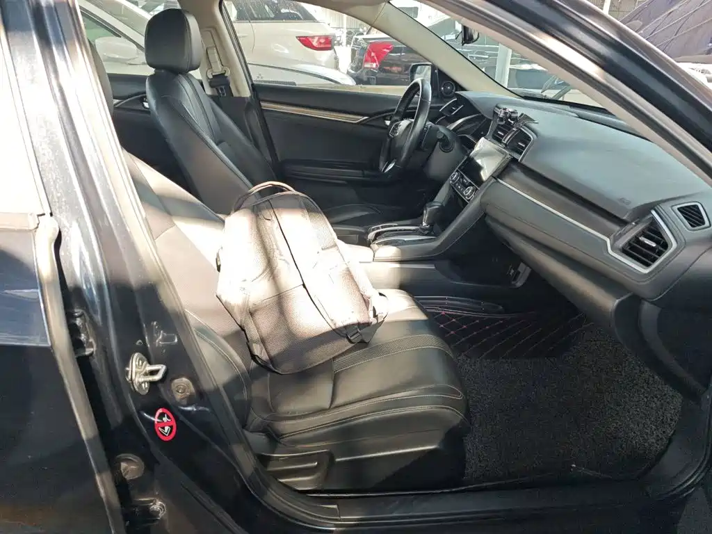 Honda Civic — миниатюра 25