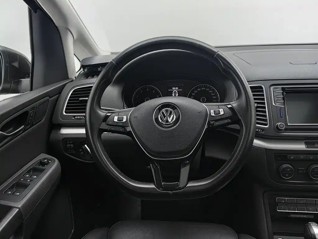 Volkswagen Sharan — миниатюра 11