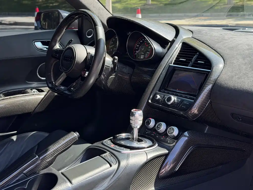 Audi R8 — миниатюра 13
